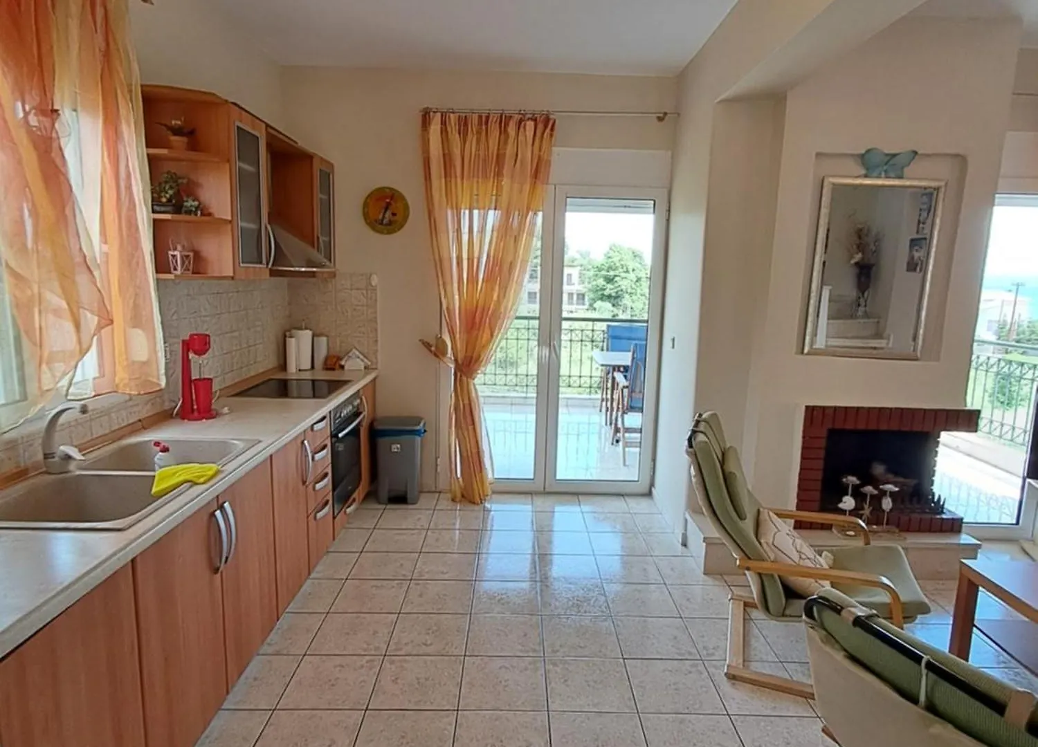 E&M Villa See View Polychrono